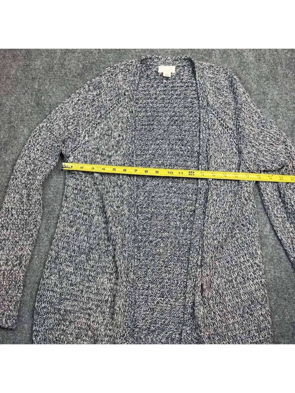 C.A.S.L.O.N. Women's Size Small Gray & White Speckled Knit Cardigan Sweater